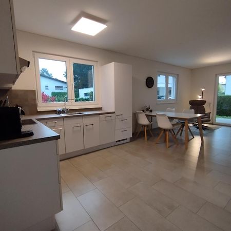 Crown Living Design Apartment - Gratis Parkplatz - Wlan - Kueche - Self Check-In Altach Luaran gambar