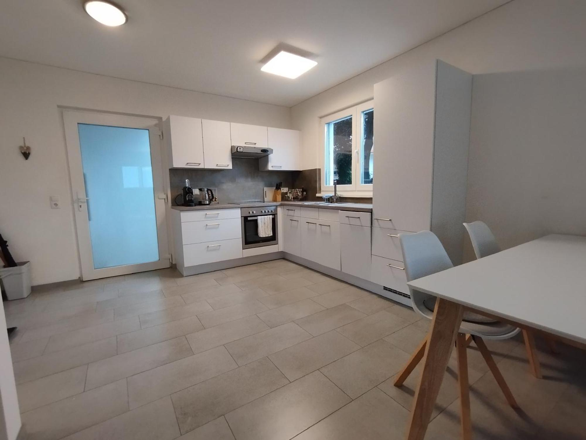 Crown Living Design Apartment - Gratis Parkplatz - Wlan - Kueche - Self Check-In Altach Luaran gambar