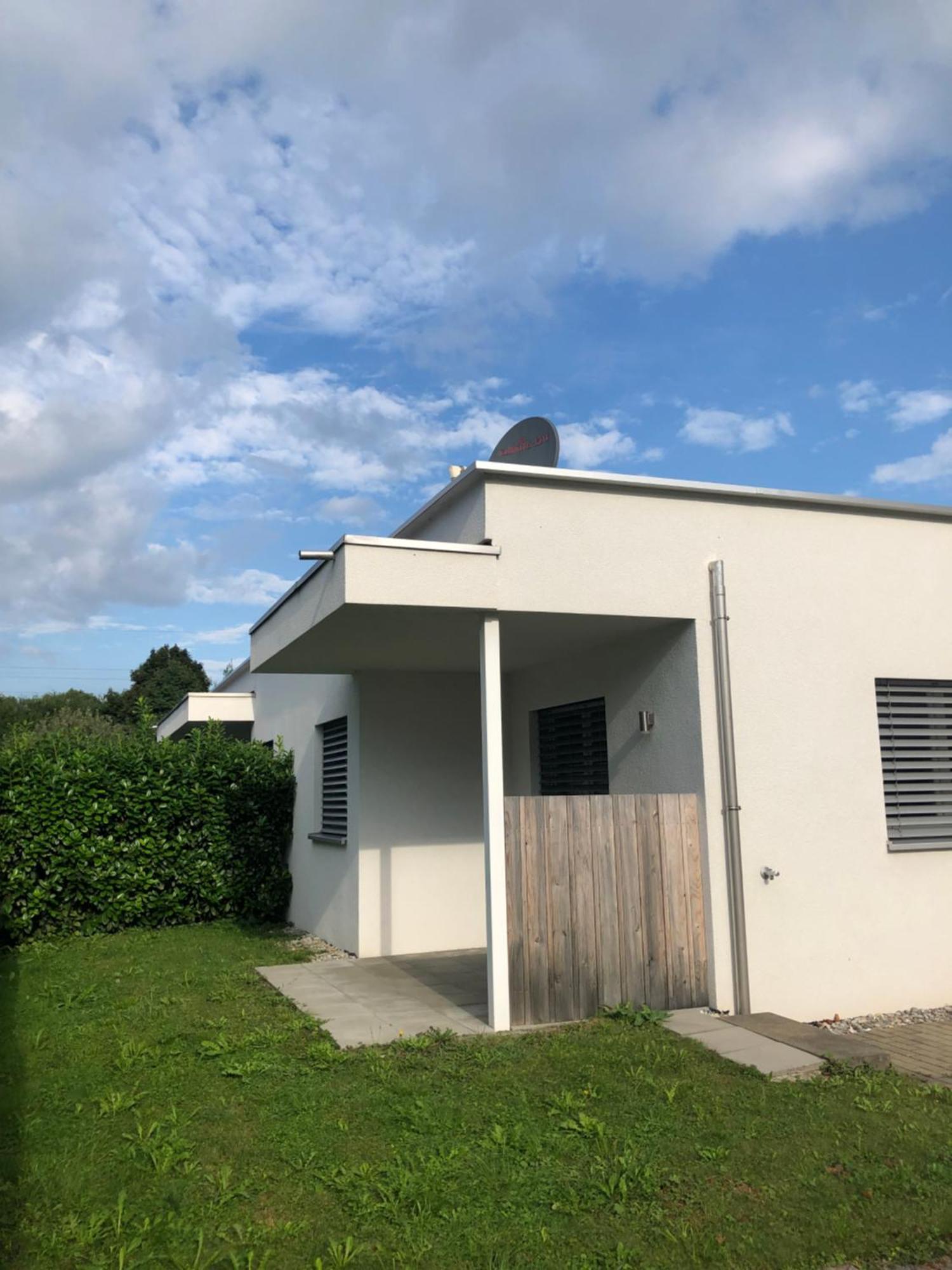 Crown Living Design Apartment - Gratis Parkplatz - Wlan - Kueche - Self Check-In Altach Luaran gambar